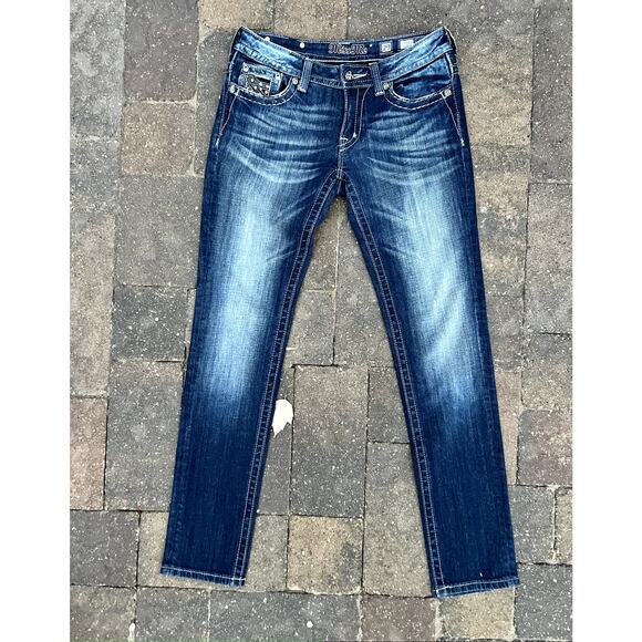 Miss Me mid rise embellished skinny jeans size 29x32 - Picture 4 of 4